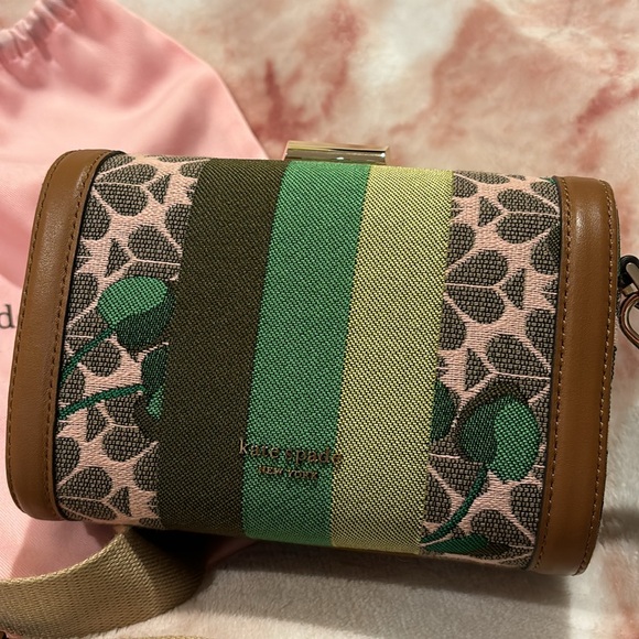 Kate Spade Flower Jacquard Bijou Cherry Crossbody Trunk Bag Brand New w Dustbag - Picture 3 of 16